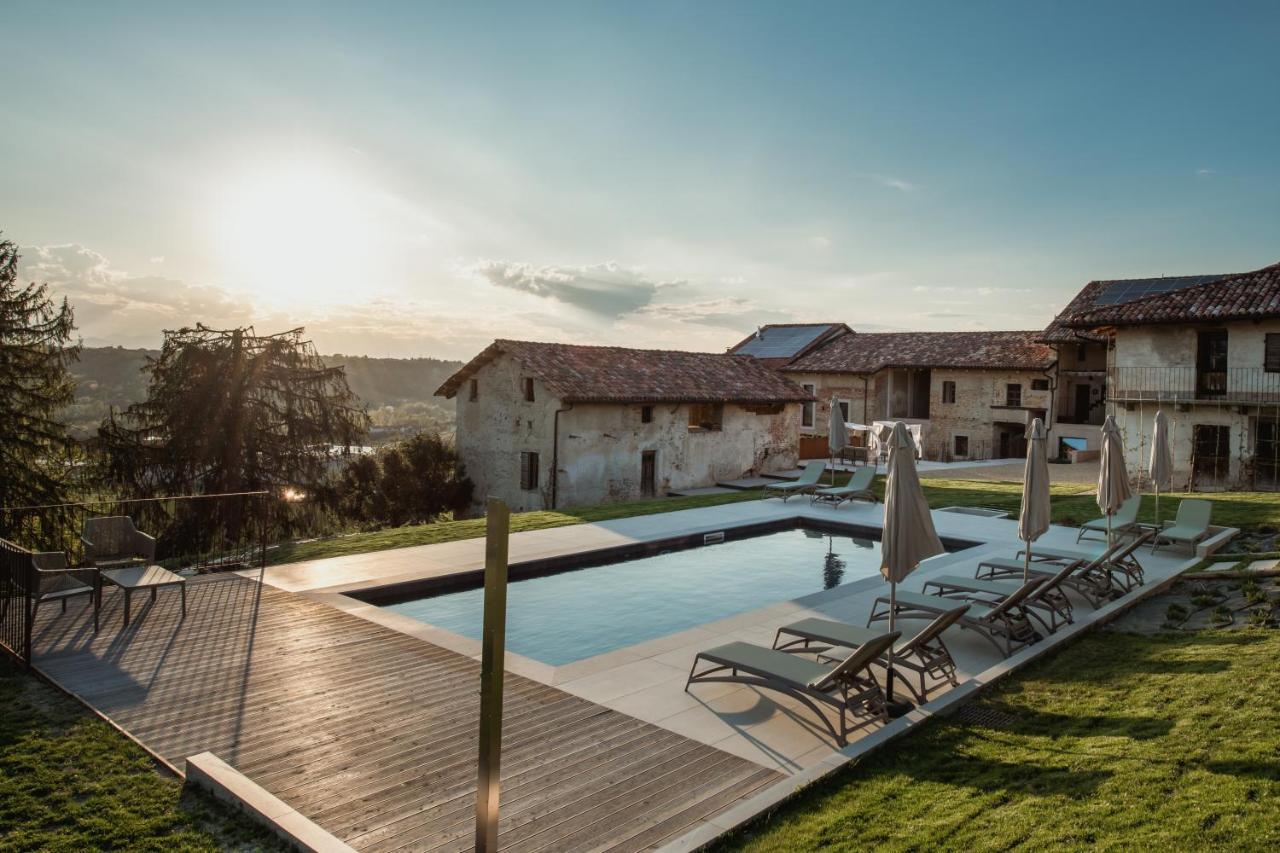 Villa Relais Chiarene à Novello Extérieur photo