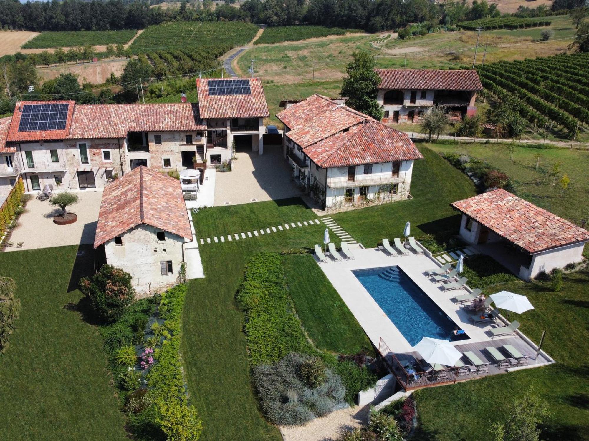 Villa Relais Chiarene à Novello Extérieur photo